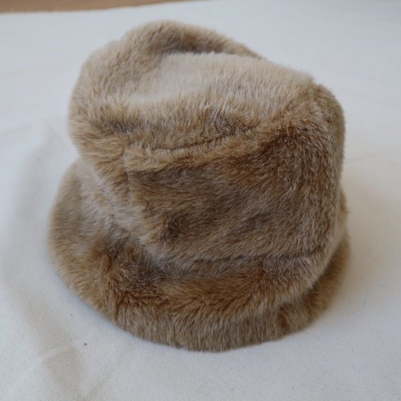Faux Fur Bucket Hat - Picture 7 of 10